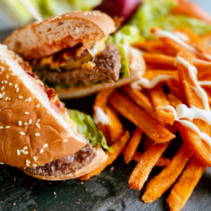 Pizza Schade - Perleberg – Schades Eiscafé | Pizza Prinz | Gastraum | Feiern